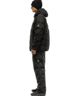 Stone Island Macro Ripstop Nylon Metal In Econyl Regenerated Nylon Down-Tc Pants Black><noscript><img width=