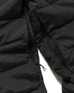 Stone Island Macro Ripstop Nylon Metal In Econyl Regenerated Nylon Down-Tc Pants Black><noscript><img width=